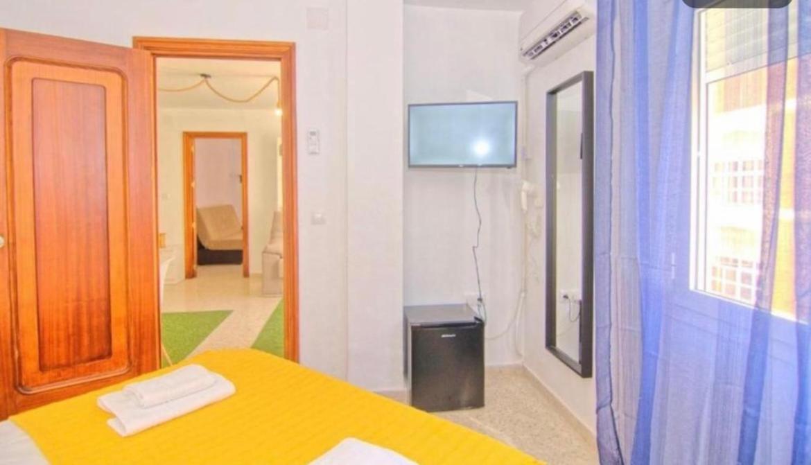 Guest House Mota Малага Экстерьер фото