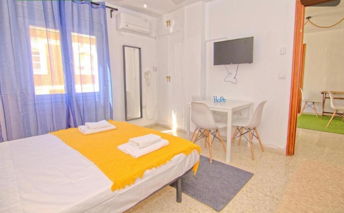 Guest House Mota Малага Экстерьер фото