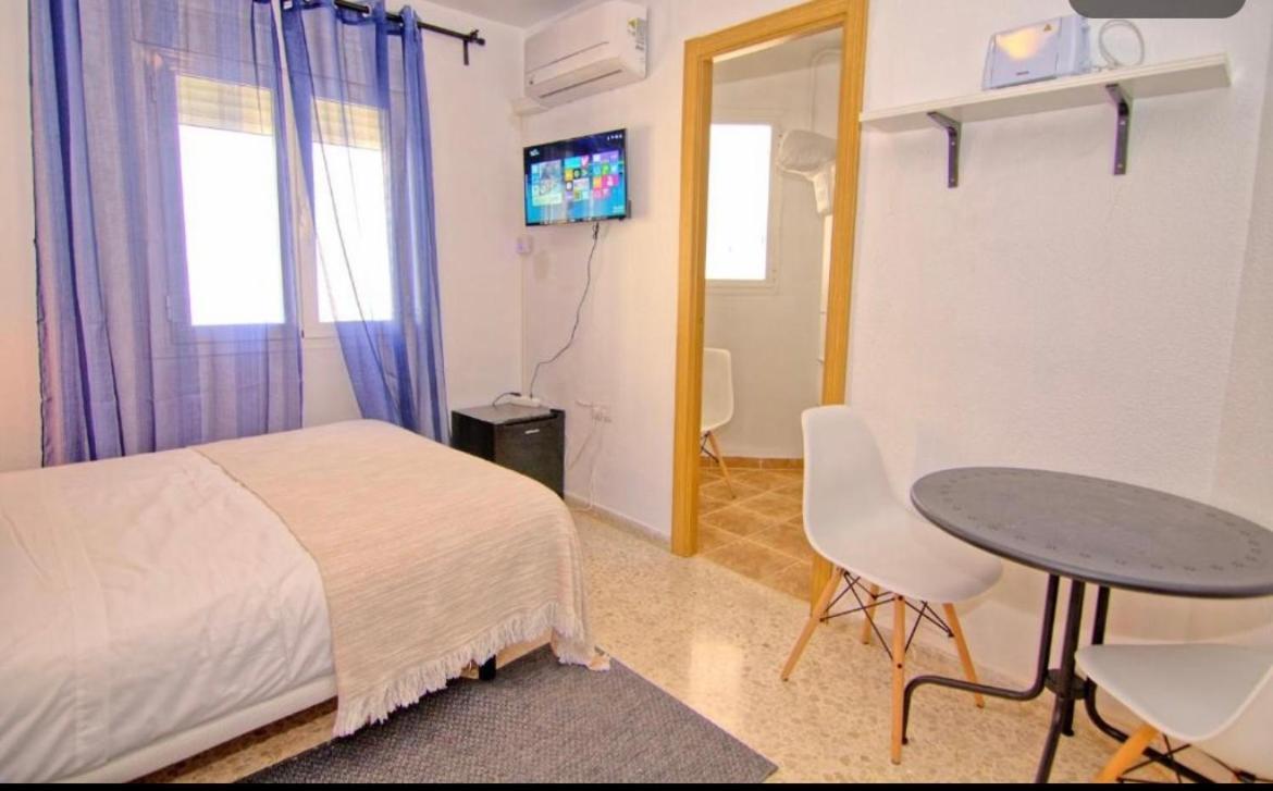 Guest House Mota Малага Экстерьер фото